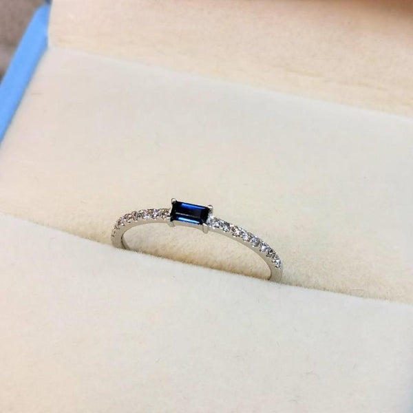 [Pre-Order] 18k Gold Emerald Cut Blue Sapphire & Diamond Band