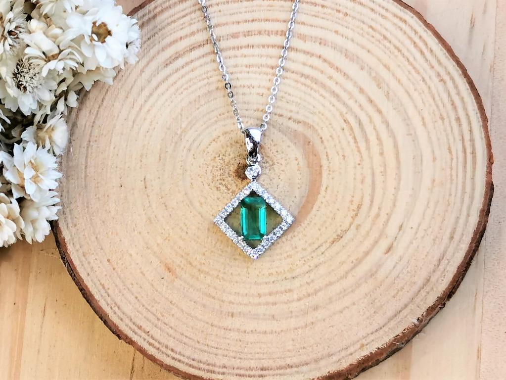 0.475ct Emerald and Diamond 18k White Gold Pendant