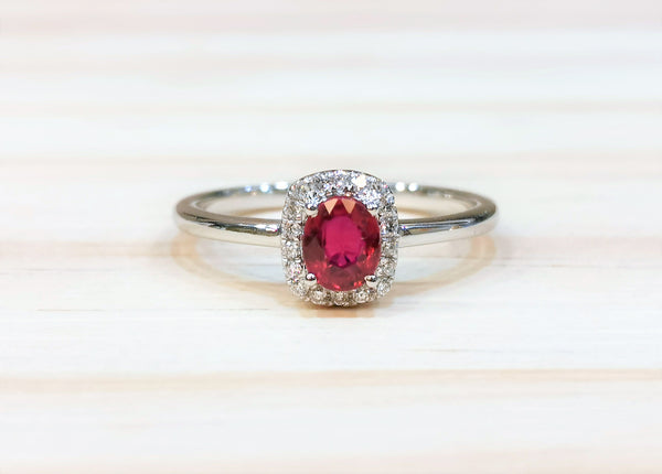 [Pre-Order] 18k White Gold 0.50ct Ruby & Diamond Ring