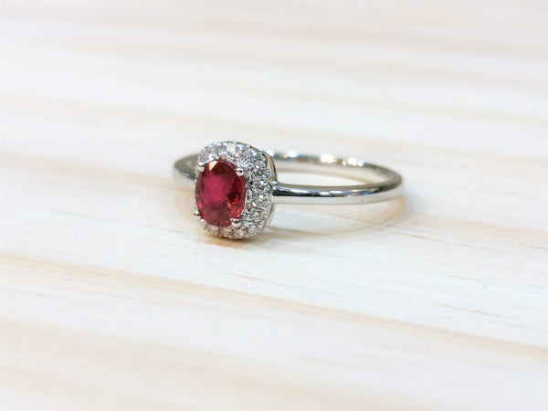 [Pre-Order] 18k White Gold 0.50ct Ruby & Diamond Ring