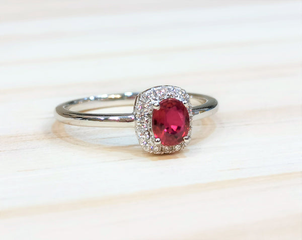 [Pre-Order] 18k White Gold 0.50ct Ruby & Diamond Ring