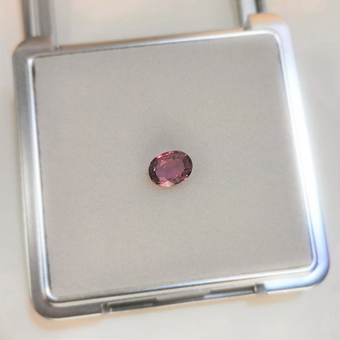 Fancy Pink Sapphire (1.55CT)