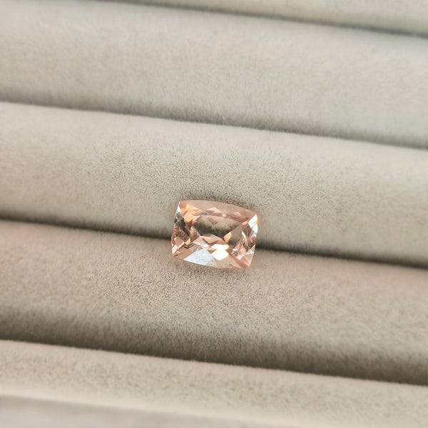 Rectangular Cushion Morganite (2.03CT)