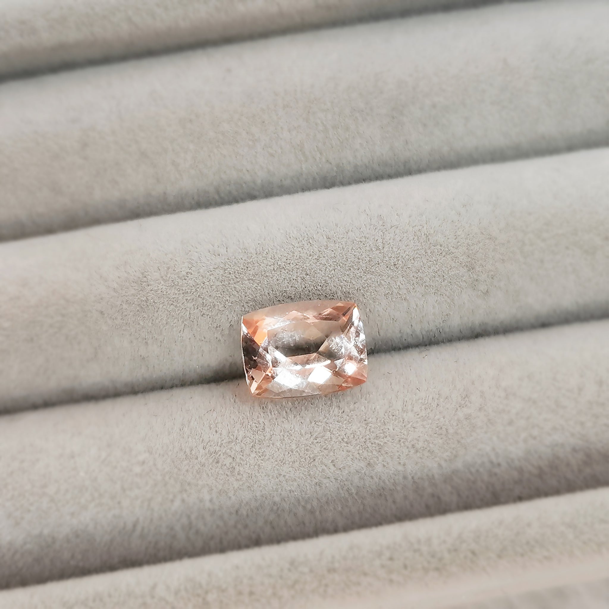 Rectangular Cushion Morganite (2.03CT)