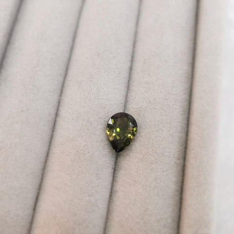 Fancy Green Sapphire (1.20CT)