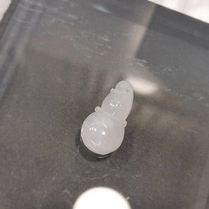 White Jade - Gourd Shaped (25 x 13mm)
