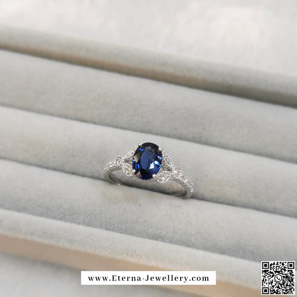 18k White Gold Vintage Sapphire Ring (1.22CT)
