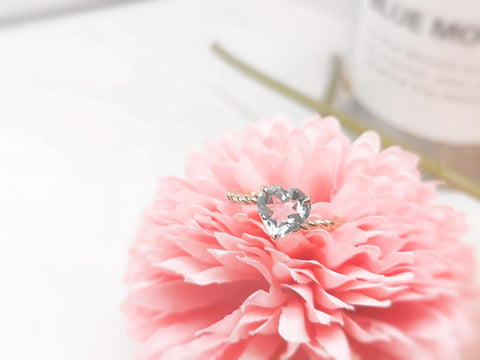 18k Rose Gold Heart Shaped Aquamarine Ring (1.05CT)