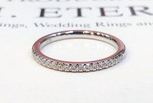 18k White Gold Diamond Band (0.10ct)